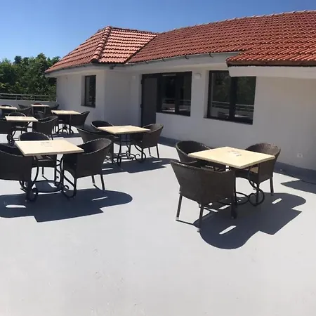 Panoramic בית הארחה אפורי סוד