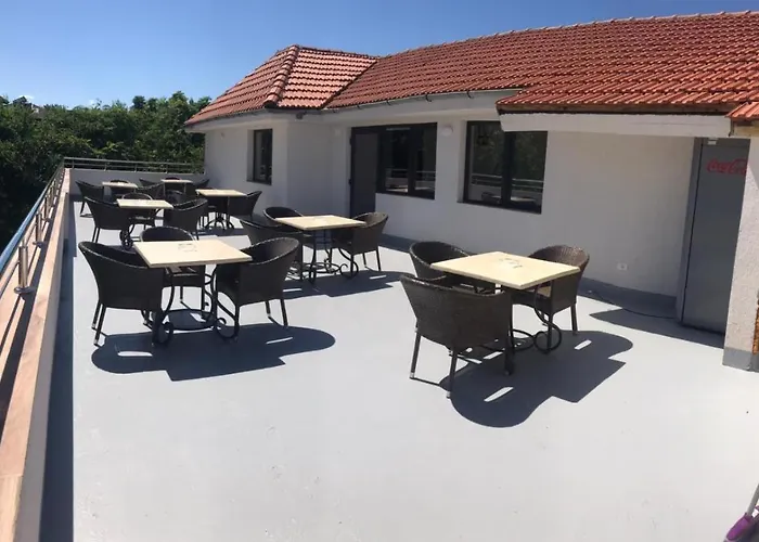 Panoramic 招待所 南埃福列