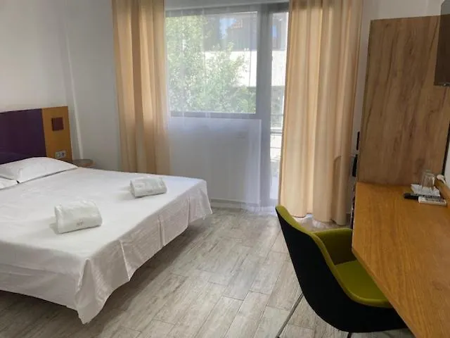 Panoramic 招待所 南埃福列